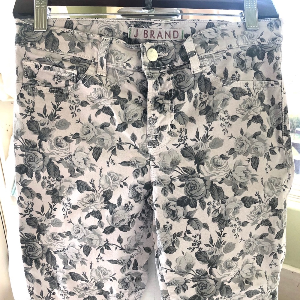 Anthropologie J Brand Gray Rose Capri Jeans Sz 27